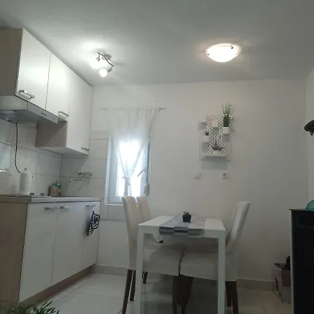 Bili Galeb Lägenhet Vir