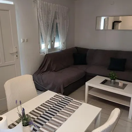 Apartment Bili Galeb Vir